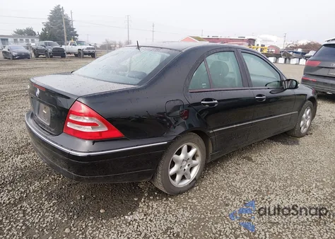2001 Mercedes-Benz C 240 from USA, damaged, VIN WDBRF61JX1F074569